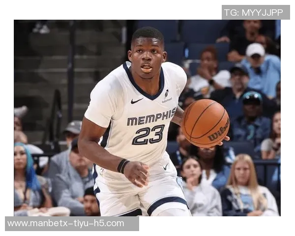 NBA赛事分析：灰熊轻松战胜雄鹿鹈鹕与太阳展开激烈对决开拓者勇斗快船不畏强敌